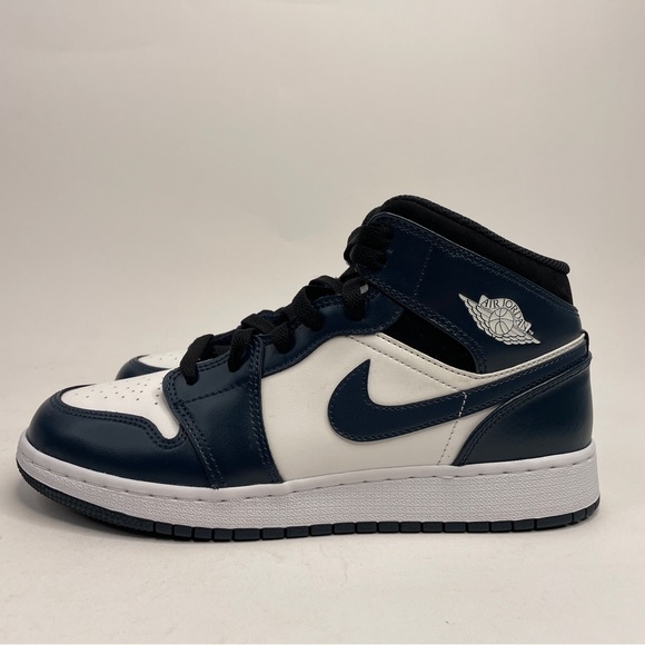 Nike Air Jordan 1 Retro Mid GS “Armory Navy” 2023 - Picture 7 of 7